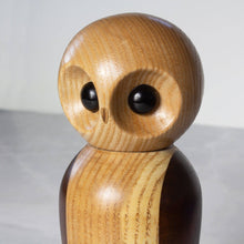 Load image into Gallery viewer, Owl Refillable Pepper Grinder