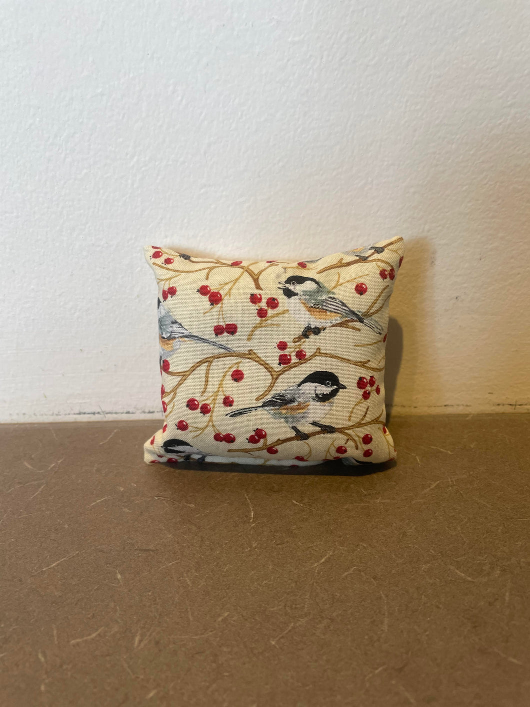 Mini Balsam Pillow Chickadee/Berries